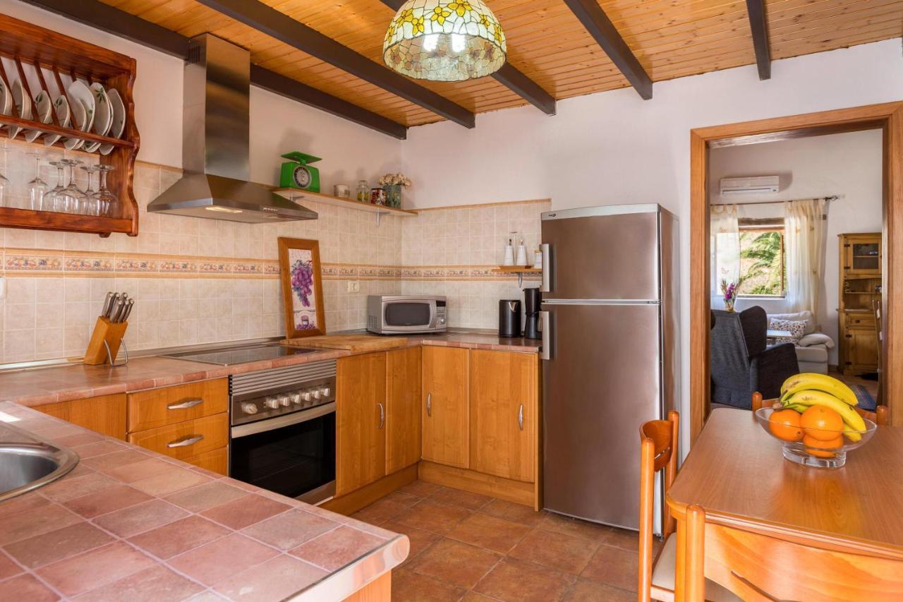 Casa La Huertecilla Villa La Sorrueda Buitenkant foto